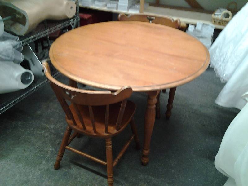 lot 52 image: 42-Inch Round Wood Kitchen Dining Table With 2-Wood Chairs