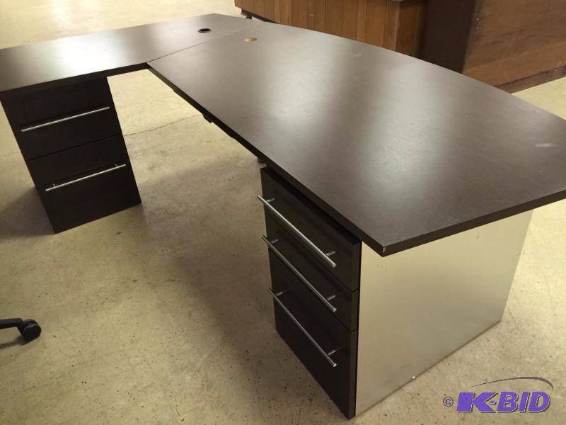 lot 60 image: Professional Office Desk