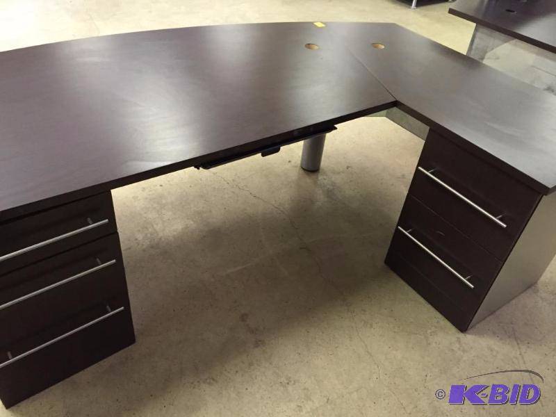 lot 61 image: Professional Office Desk