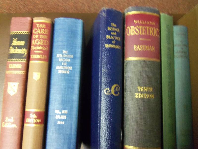 lot 14 image: Lot of Vintage Medical Books