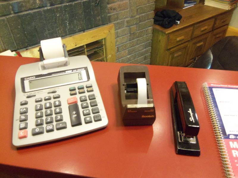 lot 20 image: Office Accessories