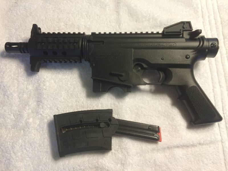 Mossberg 715P