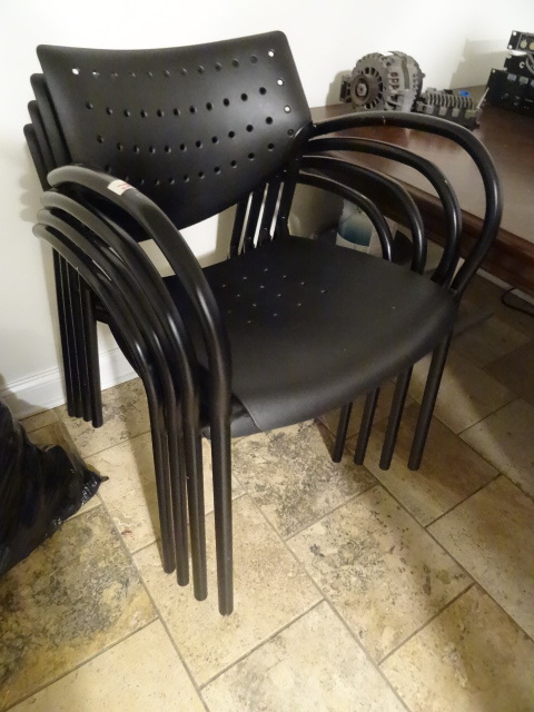 lot 36 image: 4 metal frame stack chairs