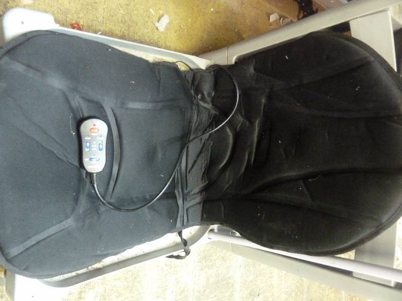 lot 15 image: Comfort Brand Back Heater