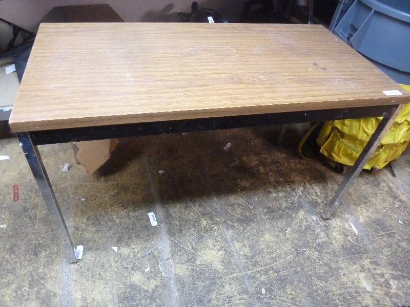 lot 56 image: Table