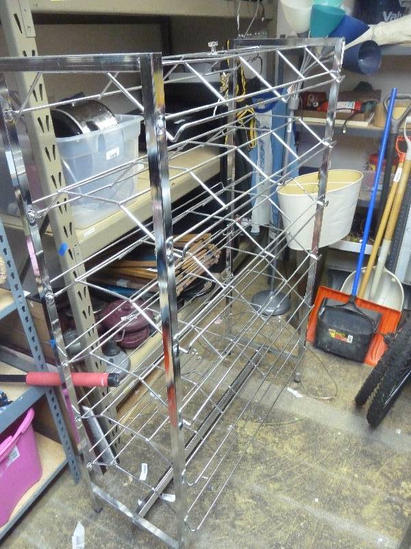 lot 62 image: Shoe Rack