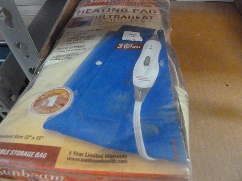 lot 82 image: Sunbeam Heating Pad