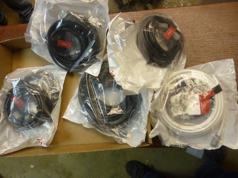 lot 87 image: Electronics Lot