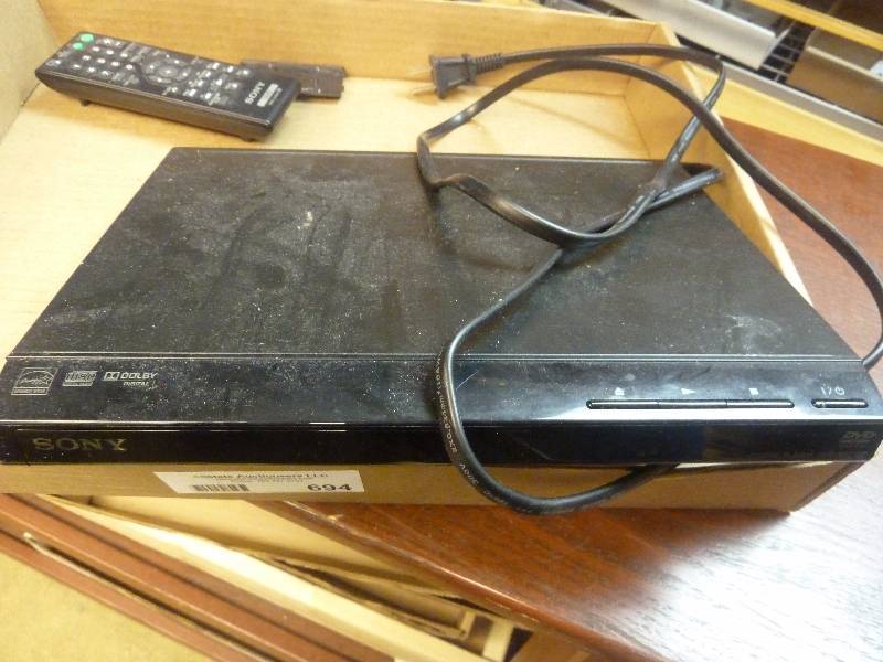 lot 121 image: DVD Player