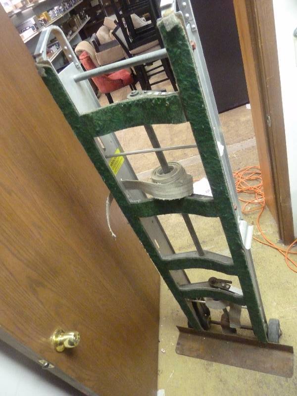 lot 148 image: Appliance Dolly