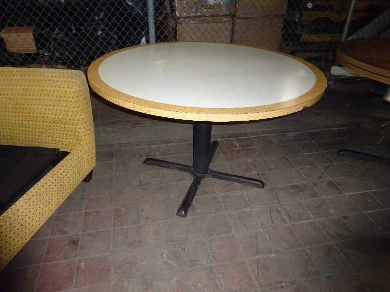 Round Table