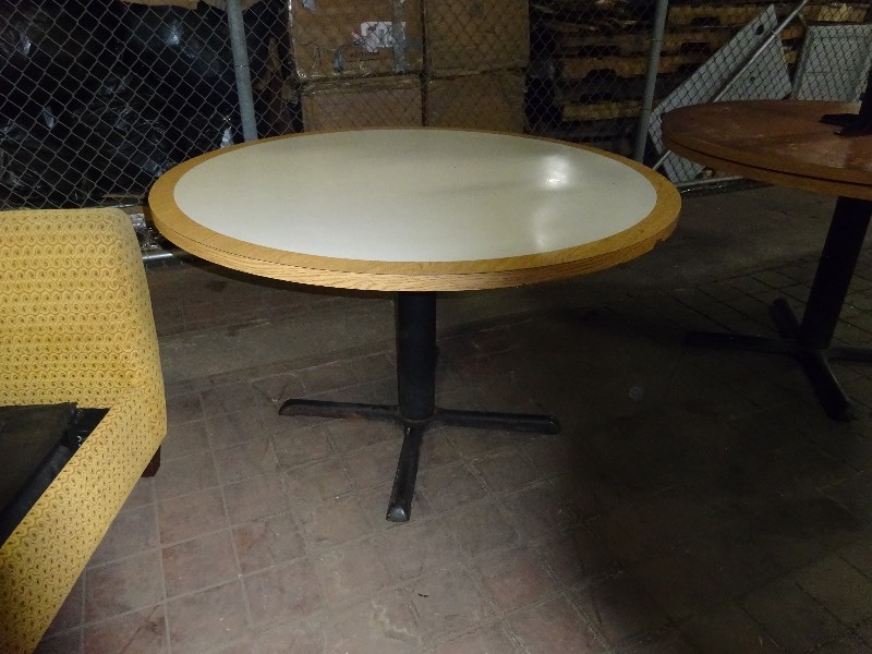 Round Table