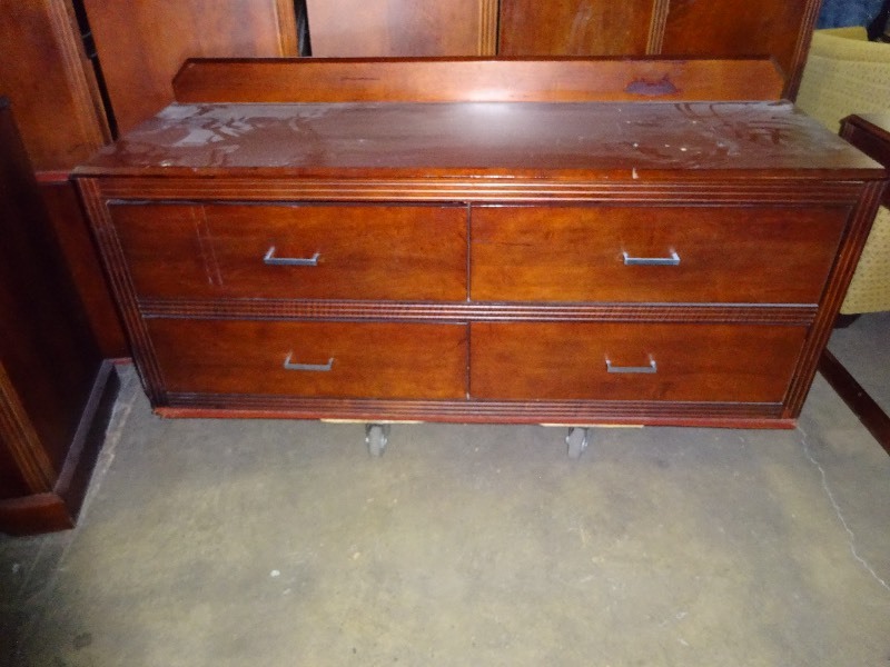 4 Drawer Dresser