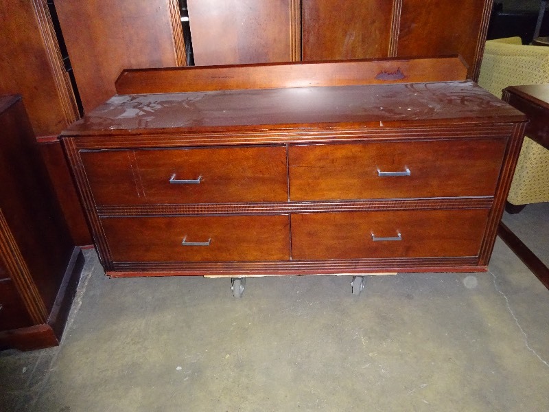 4 Drawer Dresser