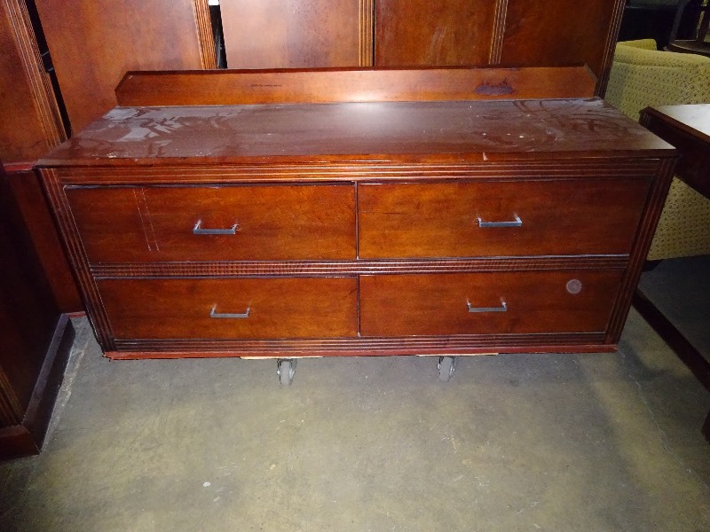 4 Drawer Dresser