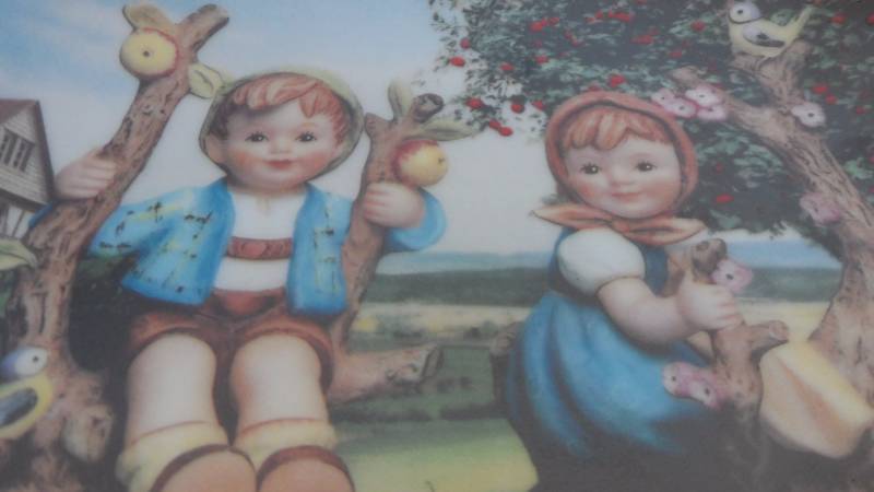 M.J. Hummel Apple Tree Boy & Girl