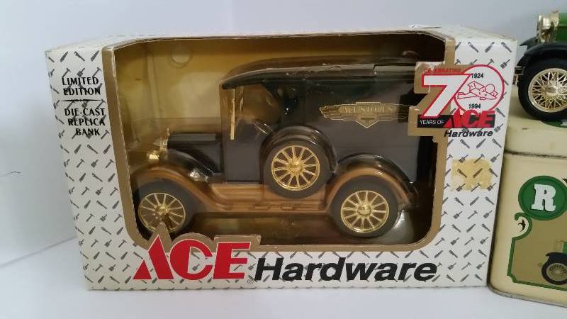 lot 101 image: Lot of Three (3) Vintage Car collectables - See Pictures and Description