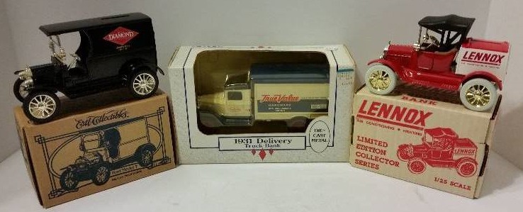 lot 118 image: Lot of (3) Die Cast Metal Coin Banks - See Pictures