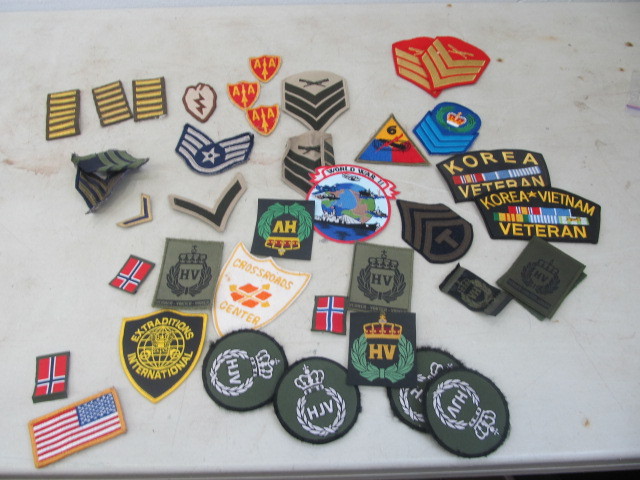 lot 29 image: Collection of Military Patches