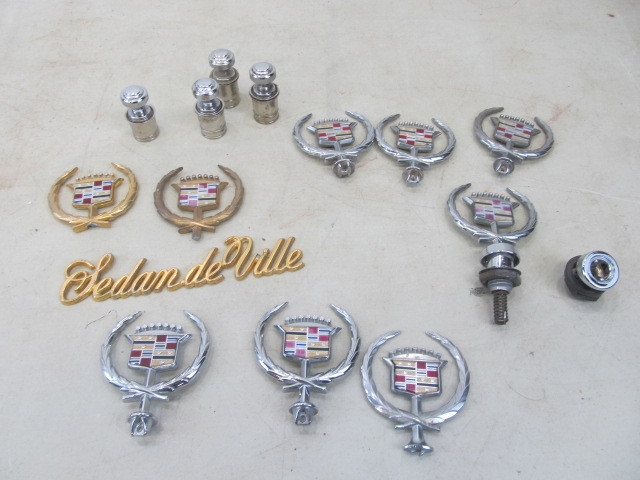 lot 38 image: Lot of Vintage Cadillac Hood Ornaments etc