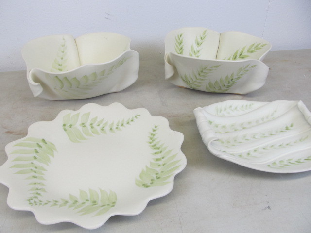 lot 50 image: Vintage Signed Hilborn Pottery Bowls & Servers