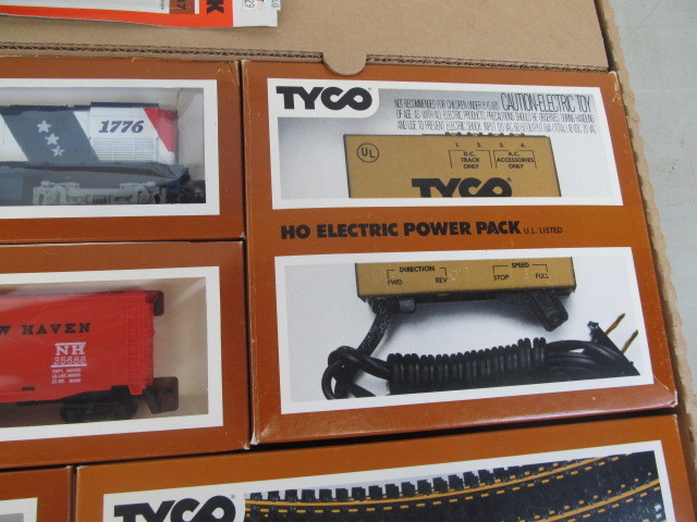 Tyco spirit of 76 cheap train set