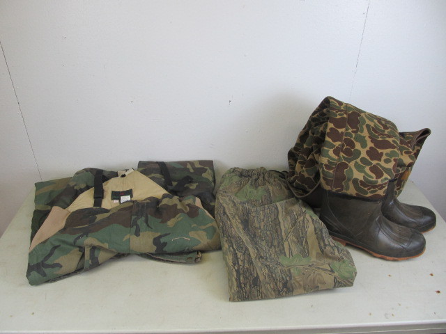 lot 57 image: Nice Cold Weather Camo Gear & Waders