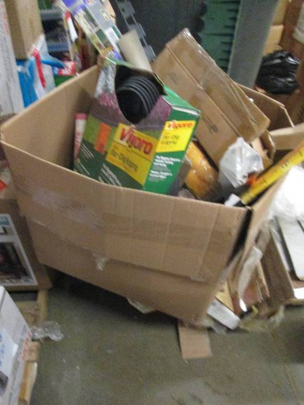 lot of  edging,shelfs screen handle...