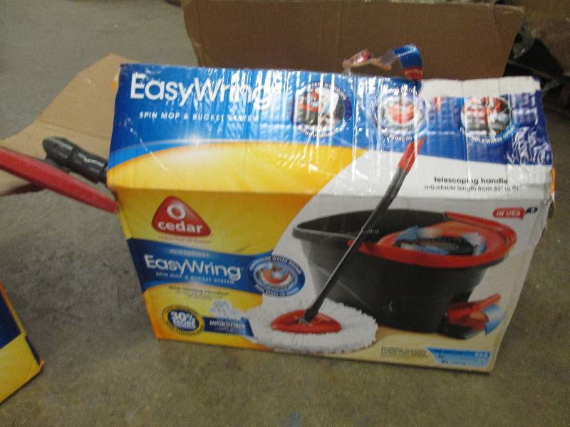 2 cedar easywrings one missing mop ...