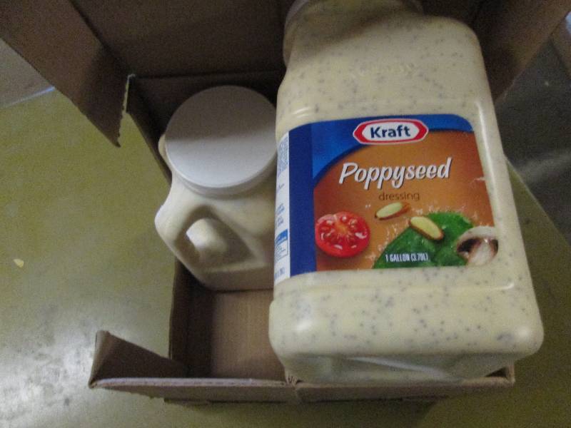 lot 124 image: 1 case 41 gallon kraft poppyseed d...