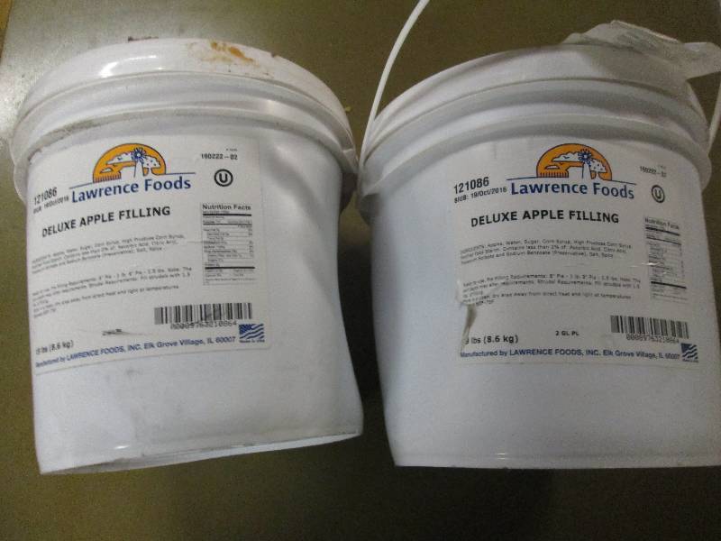 lot 229 image: 2 19lb containers of deluxe apple p...
