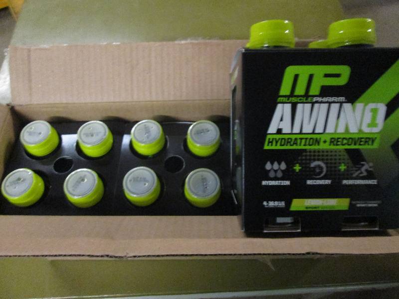lot 236 image: 1 case of 12 16.9floz bottles of M...