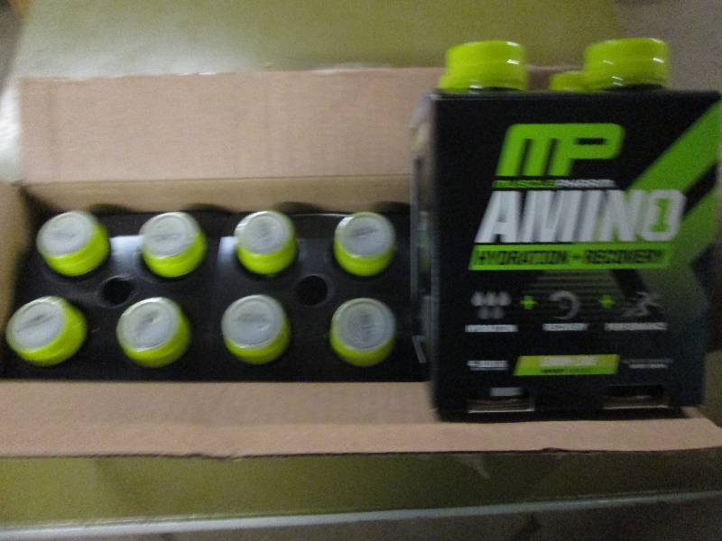 lot 249 image: 1 case of 12 16.9floz bottles of M...