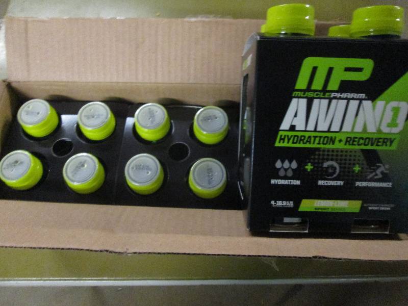 lot 256 image: 1 case of 12 16.9floz bottles of M...