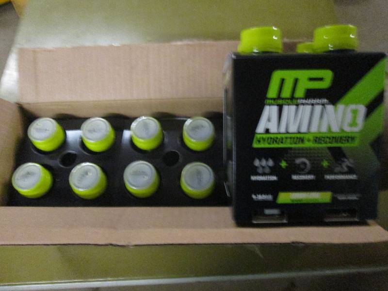 lot 265 image: 1 case of 12 16.9floz bottles of M...