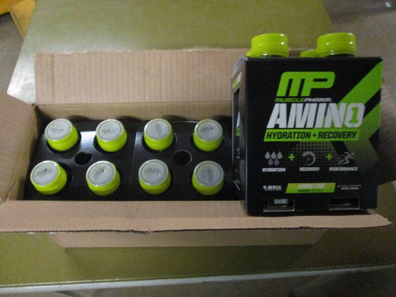 lot 274 image: 1 case of 12 16.9floz bottles of M...