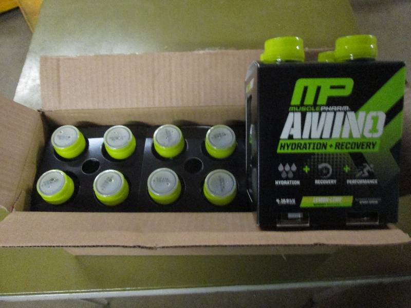 lot 279 image: 1 case of 12 16.9floz bottles of M...