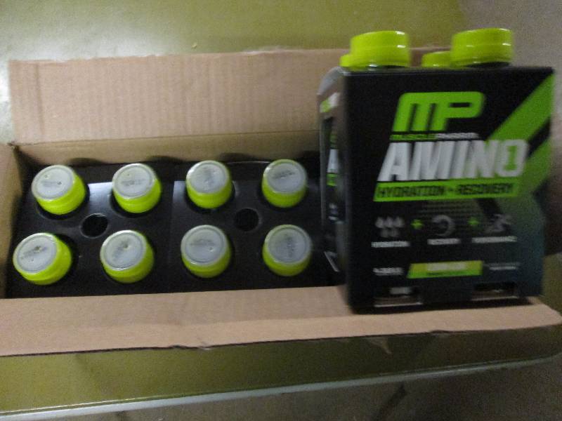 lot 281 image: 1 case of 12 16.9floz bottles of M...