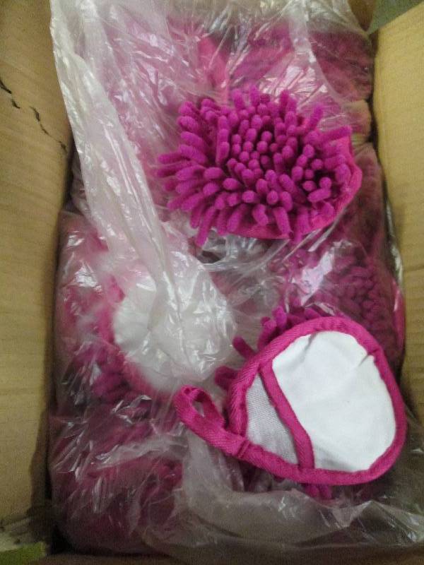 lot 396 image: 1 case of 200 pink fizzy finger dus...