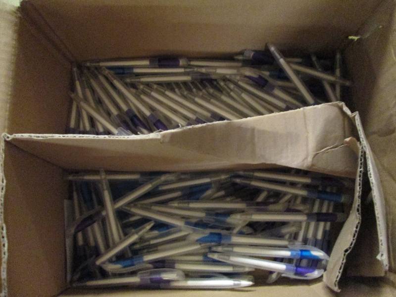 lot 411 image: a box of retractable ball pens writ...
