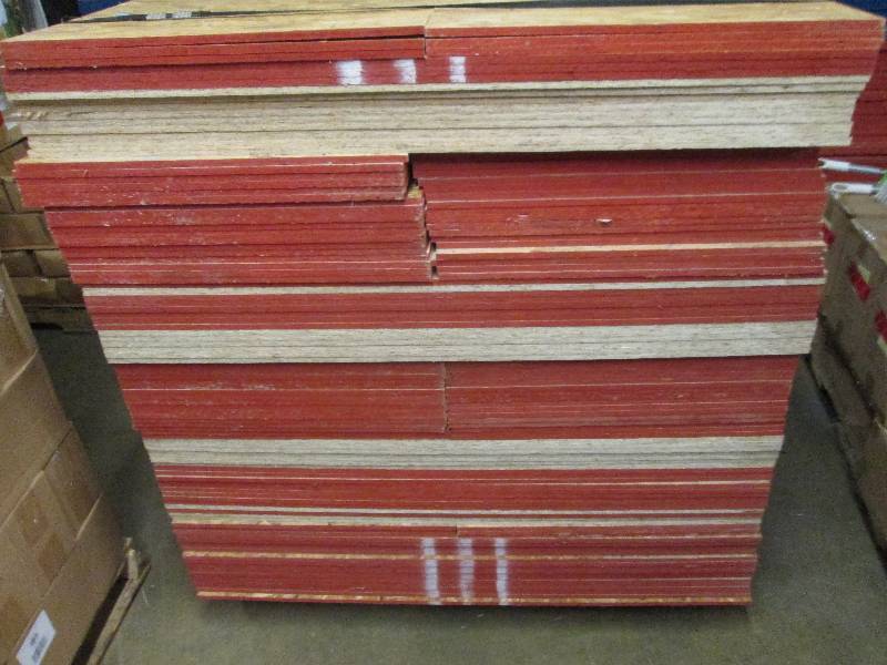 lot 425 image: 20 orange end 4 foot x 2-34 foot p...