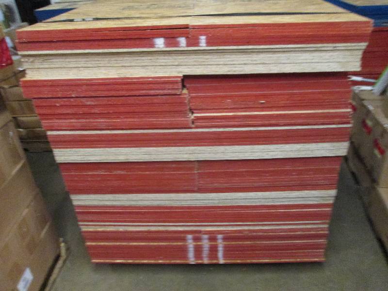 lot 437 image: 20 orange end 4 foot x 2-34 foot p...