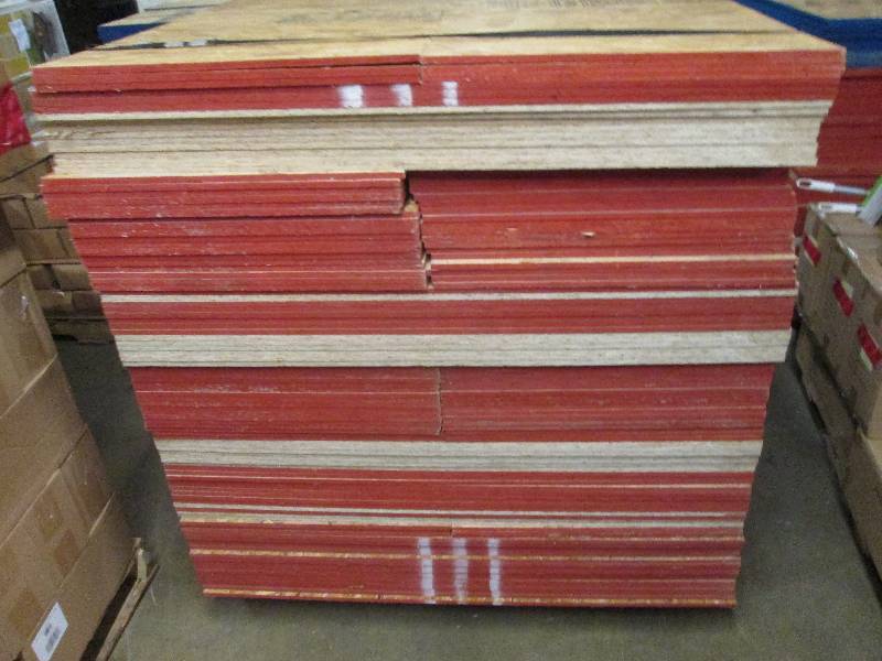 lot 445 image: 20 orange end 4 foot x 2-34 foot p...