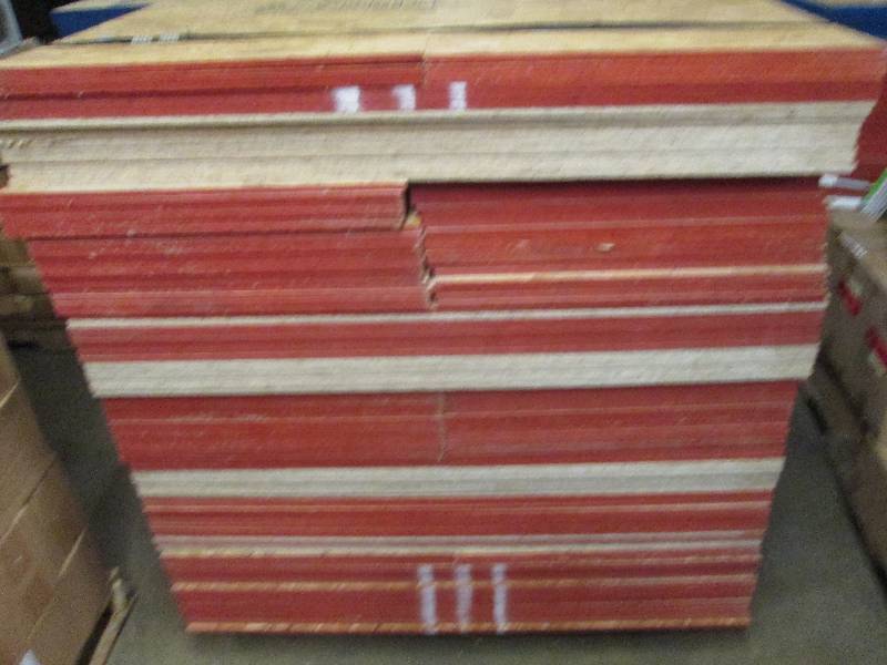 lot 447 image: 20 orange end 4 foot x 2-34 foot p...