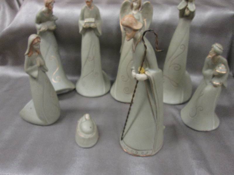 8 Piece Green Toned Nativity Set 10...