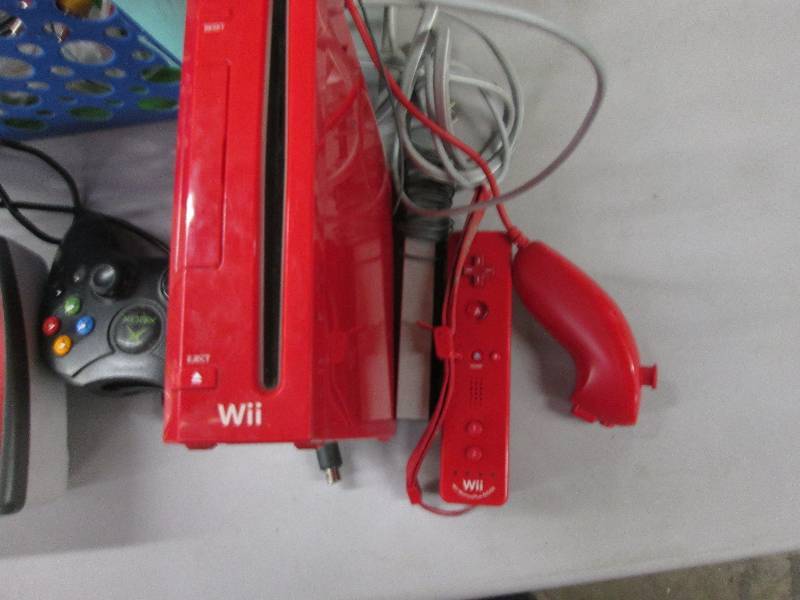 Red Wii Game Box with Controller, N...