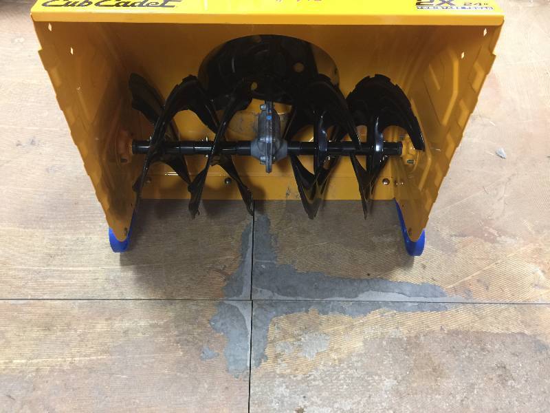 lot 4 image: Cub Cadet 24 in. 208cc 2-Stage Electric Start Gas Snow Blower with Power Steering display model on store nevr used