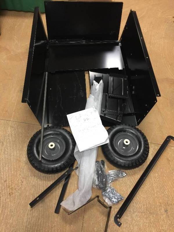 lot 20 image: Utility dump Cart