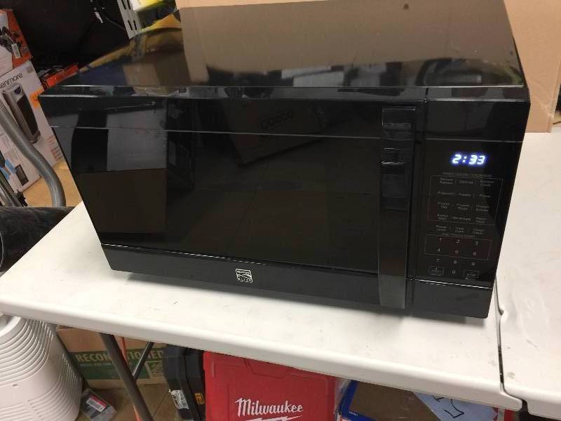 lot 44 image: Kenmore Elite 79399 2.2 cu. ft. Counter Top Microwave Oven w Inverter - Black open box never used