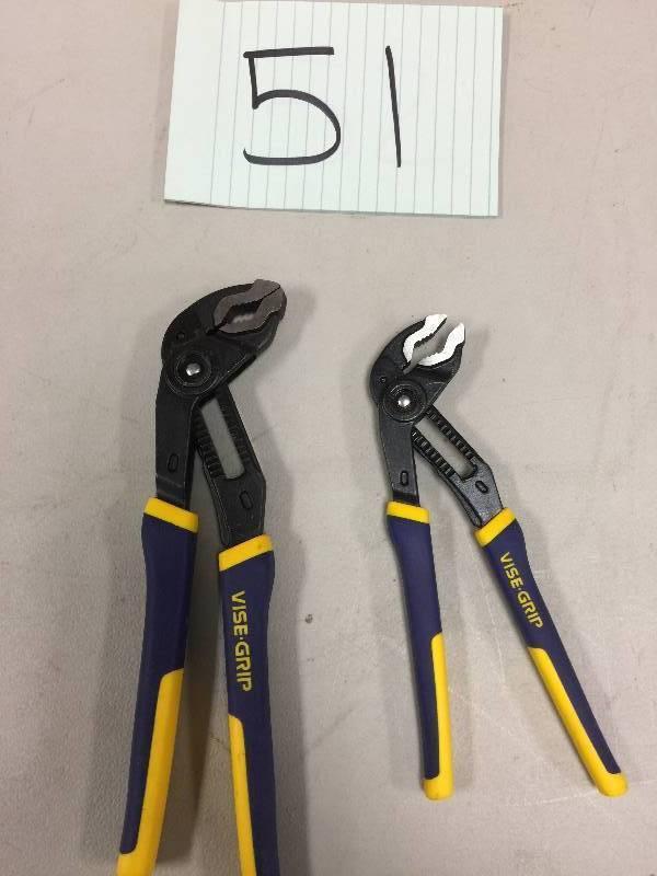 lot 51 image: Irwin 2-Piece GrooveLock Pliers Set
